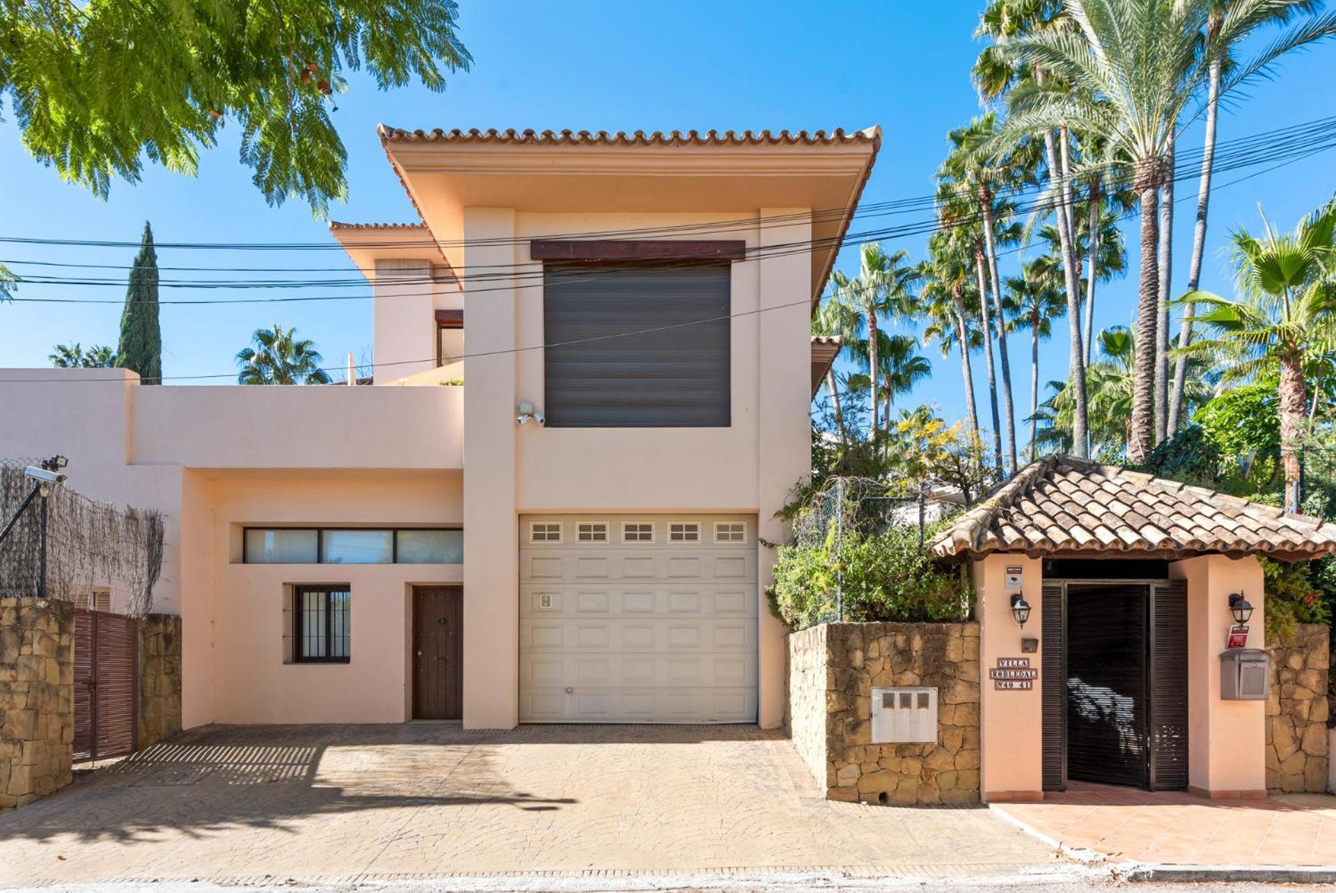Luxury Villa Robledal By Mabiente - Views Of The Sea And The Golf Course Marbella Esterno foto